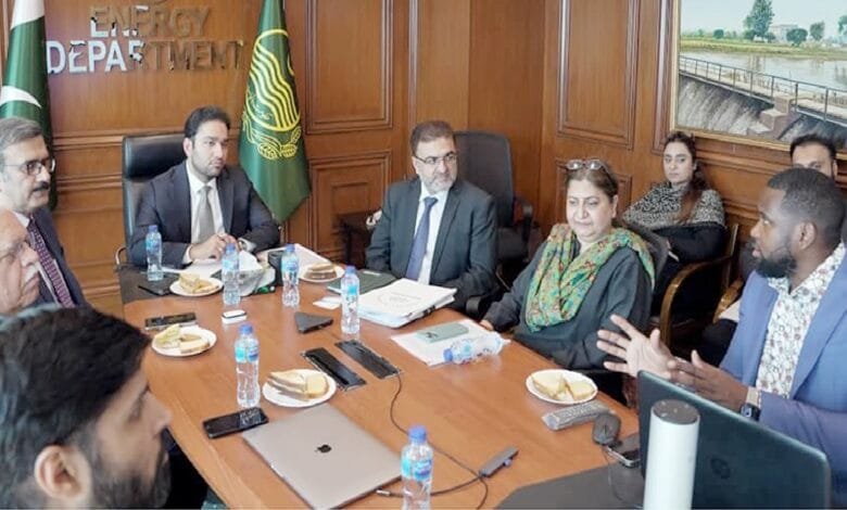 صوبائی وزیر توانائی فیصل ایوب کھوکھر سے برطانیہ کی Mondofin UK اور چین کی CSET کے اعلیٰ سطحی وفد کی ملاقات