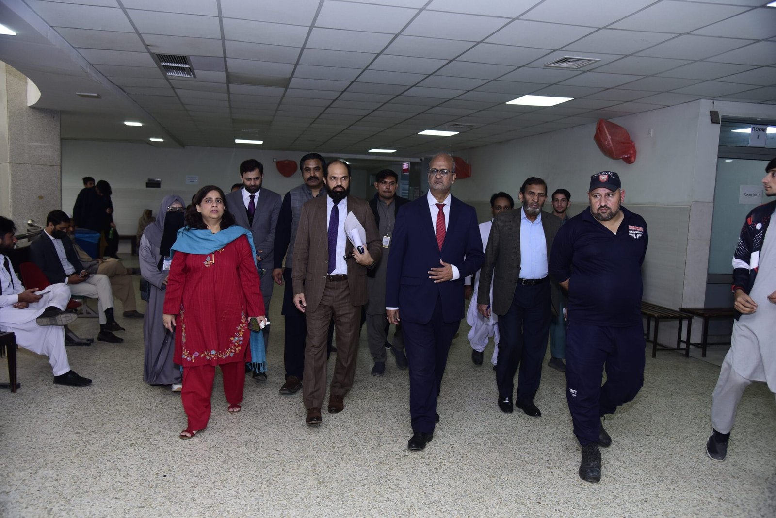 وفاقی محتسب اعجاز احمد قریشی کی پمز (PIMS) ہسپتال کی معائنہ ٹیم کا دورہ، شعبوں کی تنزلی اور صفائی کے ناقص انتظامات پر تشویش کا اظہار