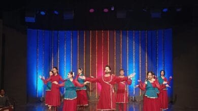 الحمرا میں نوجوان فنکاروں کی دلکش کتھک پرفارمنس "قدم" – کلاسیکی رقص کی ترویج و ترقی کا مظہر