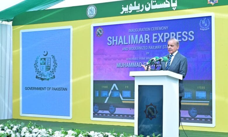 وزیرِ اعظم شہباز شریف کی کراچی آمد، سابق وزیراعلیٰ سندھ آفتاب شعبان میرانی کے گھر تعزیت، شالیمار ایکسپریس اور کراچی کینٹ اسٹیشن کے اپ گریڈڈ منصوبوں کا افتتاح