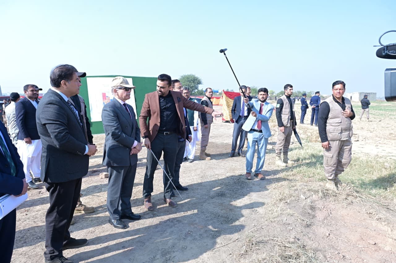 پاکستان: جناح میڈیکل کمپلیکس اور دانش یونیورسٹی منصوبوں میں شفافیت یقینی بنائی جائے، وزیراعظم شہباز شریف