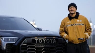 گرین بے پیکرز کوارٹر بیک اردن لیو اور ٹویوٹاتھن: شائقین کا نیا پسندیدہ رجحان