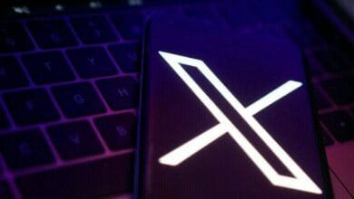 عمران خان نے پی ٹی آئی کی سیاسی کمیٹی تحلیل کر دی، نئی کمیٹی کی تشکیل کا اعلان