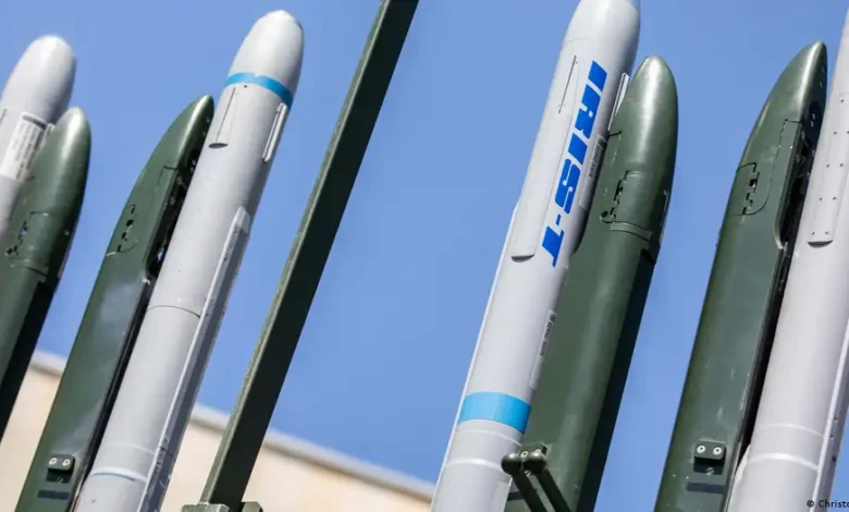 ''گزشتہ دو برسوں میں ان اسلحہ ساز کمپنیوں کی آمدن میں نمایاں اضافہ ہوا ہے۔‘‘