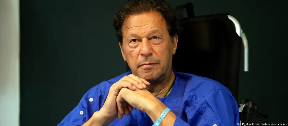 عمران خان کی ہمشیرہ کے مطابق انہوں نے جیل حکام پر زہنی ازیت دینے کا الزام لگایا ہے