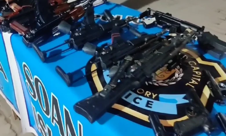 اسلام آباد پولیس کی "اسلحہ سے پاک اسلام آباد" مہم کے تحت بڑی کامیابی: غیر قانونی اسلحہ ڈیلر گرفتار، بھاری مقدار میں اسلحہ برآمد