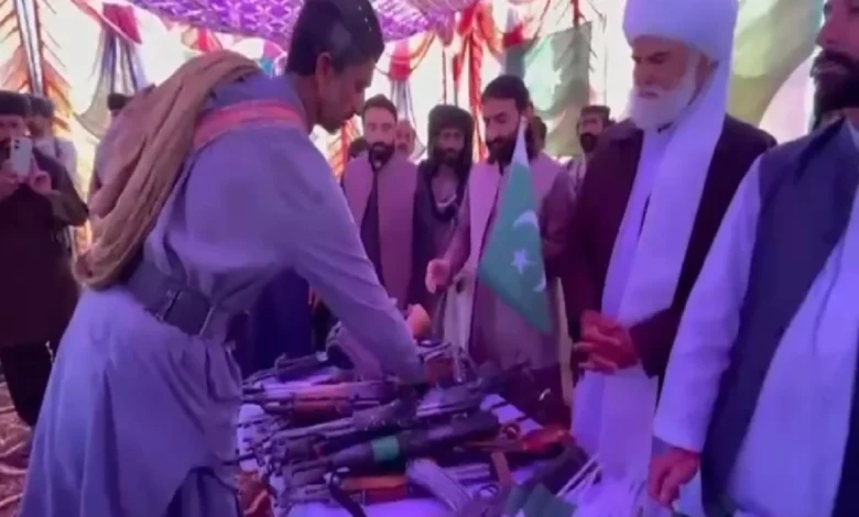 وڈیرہ نور علی چاکرانی کا سرینڈر اور ان کے ساتھیوں کا ہتھیار ڈالنا بلوچستان میں دیگر دہشت گرد تنظیموں کے لیے ایک سخت پیغام ہے، جو ریاست کے خلاف سرگرم ہیں