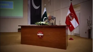 Corps Commander Balochistan holds special meeting with students and teachers at University of Balochistan