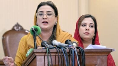 فتنہ خان کو ''بابائے آف شور کمپنیز'' ہوتے ہوئے بھی صادق اور امین قرار دیا گیا: عظمیٰ بخاری