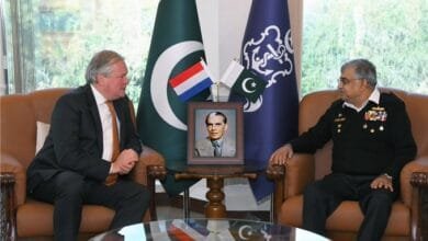 پاک بحریہ کے سربراہ ایڈمرل نوید اشرف سے نیدرلینڈز کے سفیر مسٹر رابرٹ جان سیگرٹ کی ملاقات