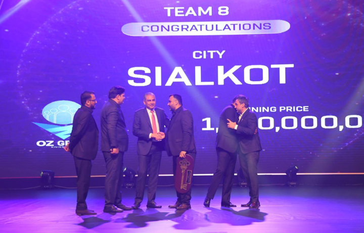 نئی ٹیمیں مہنگی اور پرانی سستی کیوں؟ پی ایس یل کا پورا مالی ڈھانچہ سمجھیے