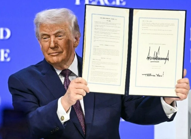 پاکستان میں ٹرمپ کے 'بورڈ آف پیس' میں شمولیت پر اپوزیشن کا شدید ردعمل