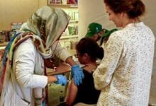 پاکستانی خواتین کے لیے زیادہ روزگار: شہر بہتر یا دیہات؟