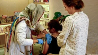 پاکستانی خواتین کے لیے زیادہ روزگار: شہر بہتر یا دیہات؟