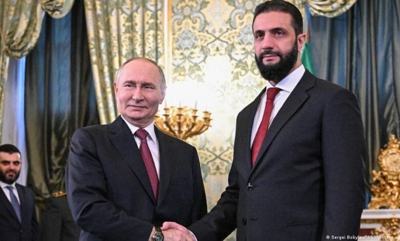 روس شمال مشرقی شام کے شہر قامشلی کے ہوائی اڈے سے اپنی افواج واپس بلا رہا ہے