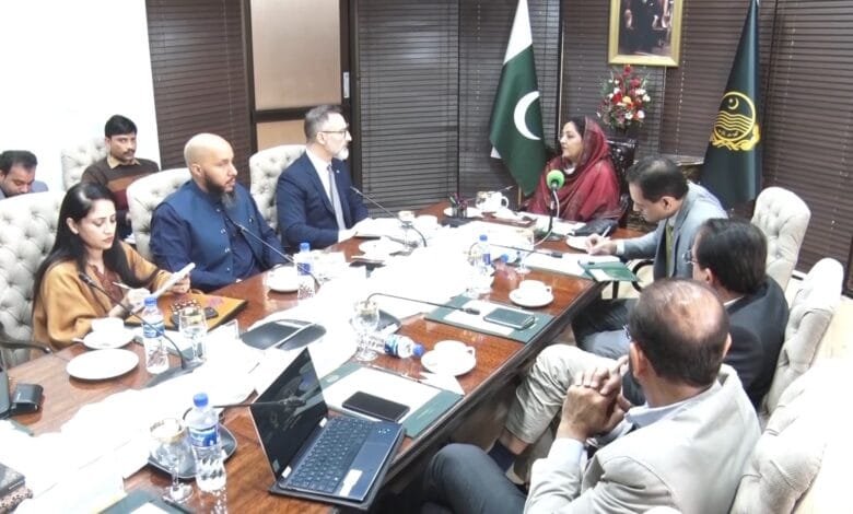 پنجاب میں ڈیجیٹل ترقی کے نئے باب کا آغاز، سینئر ایڈوائزر سینیٹر انوشہ رحمان سے امریکی قونصل جنرل کی ملاقات