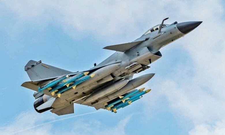 اس کامیابی نے عالمی دفاعی منڈی میں J-10CE کی پوزیشن کو مزید مضبوط کیا ہے، اور متعدد ممالک کی جانب سے اس طیارے میں دلچسپی میں اضافہ متوقع ہے