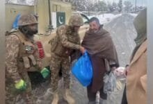 ضلع کرم میں شدید برف باری کے دوران سیکورٹی فورسز کا ریسکیو اور ریلیف آپریشن کی کامیاب کوششیں