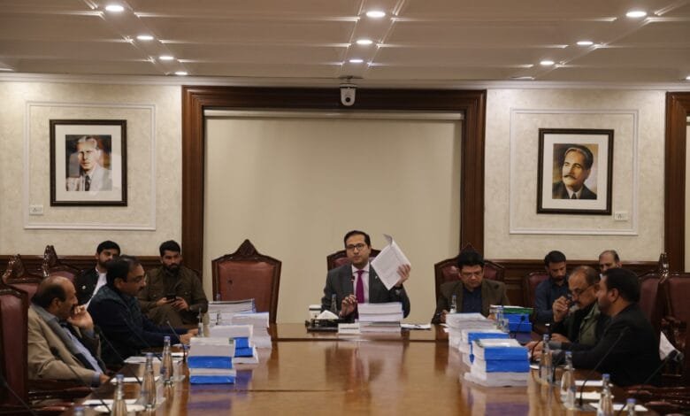 پبلک اکاؤنٹس کمیٹی۔III کا اہم اجلاس: جنوبی پنجاب کی ہیلتھ اتھارٹیز، آڈٹ نظام اور لیب سروسز میں بے ضابطگیوں پر سخت سوالات