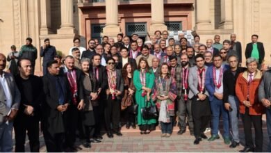 ملک محمد احمد خان کا مدلل خطاب اور ارشد انصاری کی اسٹیٹس مین سپرٹ