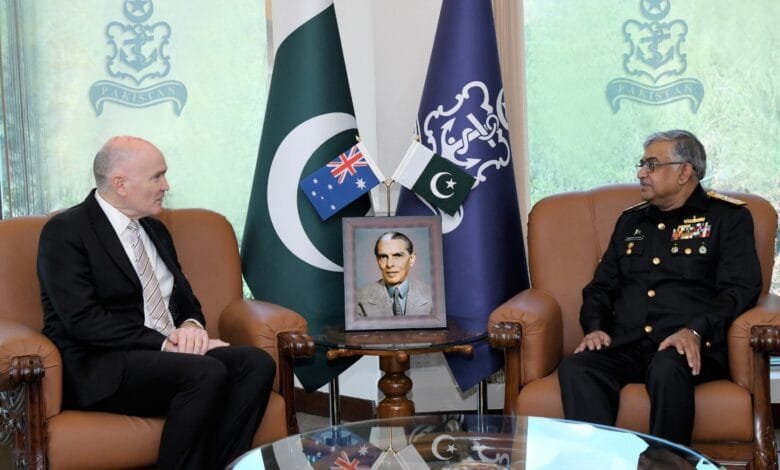 چیف آف دی نیول اسٹاف ایڈمرل نوید اشرف سے آسٹریلیا کے ہائی کمشنر کی ملاقات