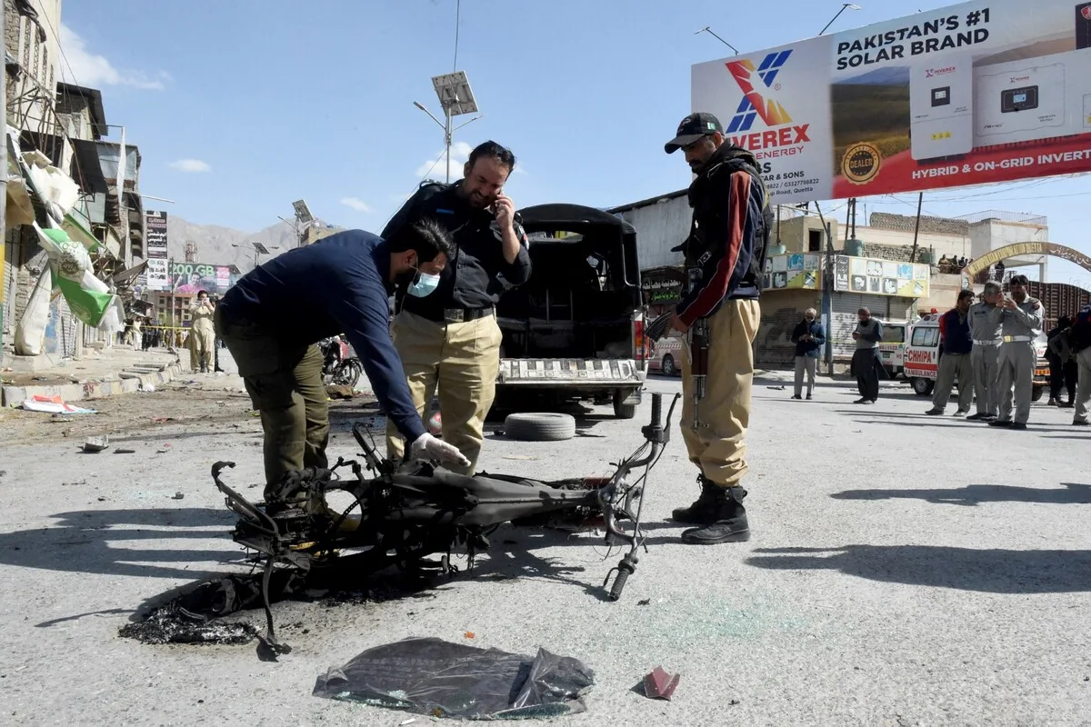 ڈی جی آئی ایس پی آر نے بتایا کہ گزشتہ برس ملک بھر میں مجموعی طور پر 27 خودکش حملے رپورٹ ہوئے (فوٹو: اے ایف پی)