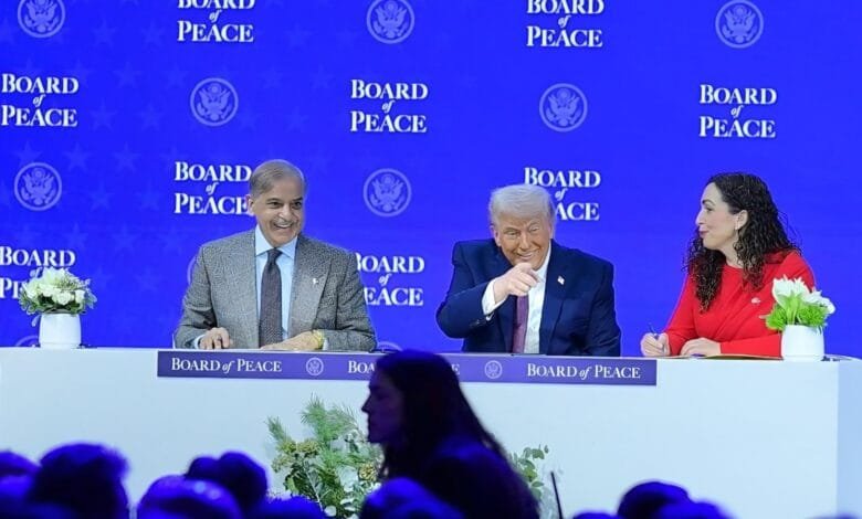 وزیر اعظم شہباز شریف اور عالمی رہنماؤں نے "بورڈ آف پیس" کے چارٹر پر دستخط کیے