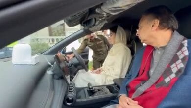 ملک میں گرین پولیسنگ کا تاریخی آغاز، پٹرولنگ کے لیے پہلی الیکٹرک گاڑی سڑکوں پر، پنجاب نے ایک اور اعزاز اپنے نام کر لیا