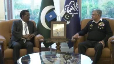 صومالیہ کے وزیر داخلہ و وفاقی امور کی نیول ہیڈکوارٹرز اسلام آباد میں چیف آف دی نیول اسٹاف سے ملاقات