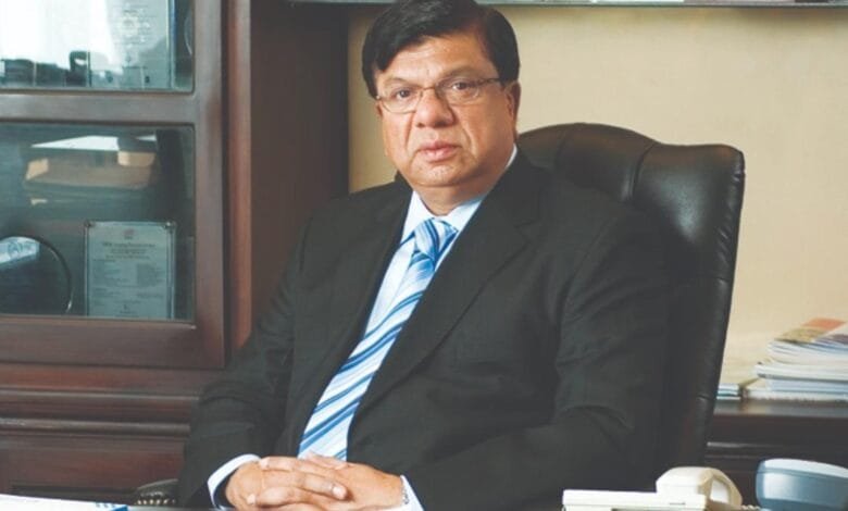 معروف کاروباری شخصیت عارف حبیب کی پی آئی اے کے بعد بلیو اکانومی میں بڑی سرمایہ کاری کی تیاری، سمندری وسائل کو قومی ترقی کا نیا محرک بنانے کا عزم