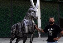 اسلام آباد کے نواح میں کباڑ سے تخلیق تک: مجسمہ ساز احتشام جدون کے دیوہیکل شاہکار