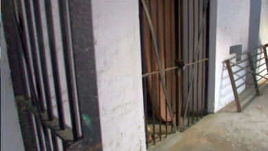 بلوچستان میں شدت پسند حملے: جیلیں توڑ کر درجنوں قیدی فرار