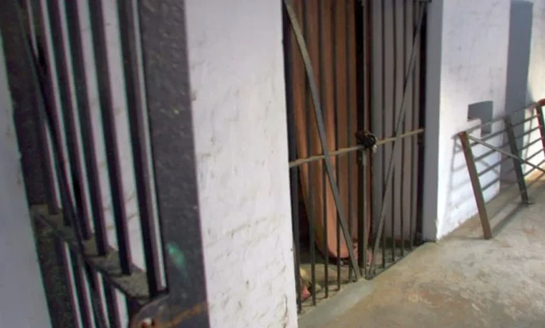 بلوچستان میں شدت پسند حملے: جیلیں توڑ کر درجنوں قیدی فرار