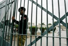 اڈیالہ جیل میں عمران خان کو فراہم سہولیات کی تفصیلی رپورٹ سپریم کورٹ میں جمع، حراستی حالات پر نئی بحث