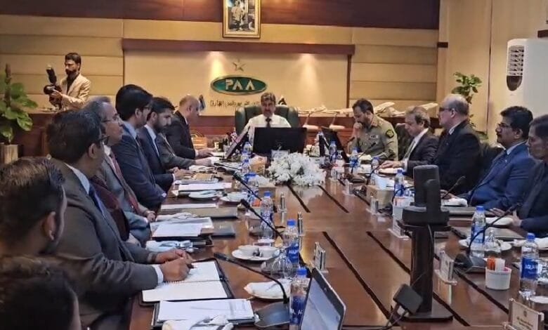 جناح انٹرنیشنل ایئرپورٹ کراچی پر نئے مین رن وے 07L/25R کا افتتاح