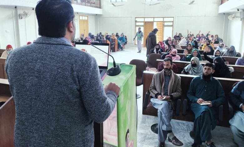 اساتذہ کے لیے جدید ٹیکنالوجی کی تربیت کا انقلابی اقدام