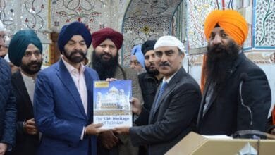 صدر ورلڈ بینک اجے پال سنگھ بنگا کا گردوارہ سری پنجہ صاحب حسن ابدال کا دورہ