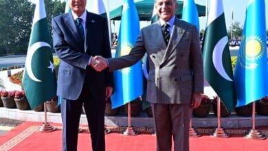 قازقستان کے صدر قاسم جومارت توکایووف کا وزیراعظم ہاؤس آمد پر پرتپاک استقبال