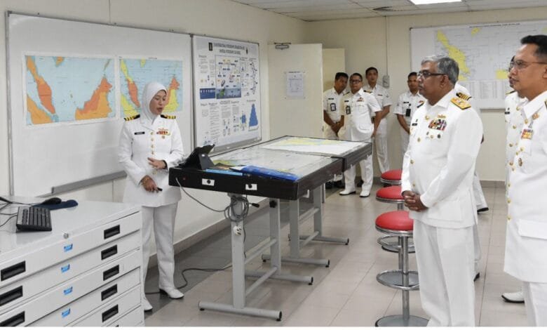 پاک بحریہ کے سربراہ ایڈمرل نوید اشرف کا ملائیشیا کا سرکاری دورہ: بحری تعاون اور علاقائی استحکام پر زور