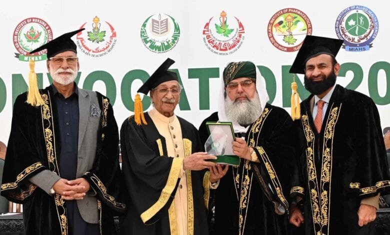 صوبائی وزیر قانون رانا محمد اقبال خان کی محی الدین اسلامک یونیورسٹی نیریاں شریف میرپور کیمپس اورمیڈیکل کالج کے سالانہ کانووکیشن میں شرکت