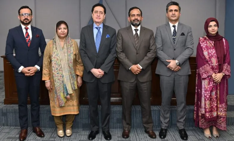 سینٹر فار ایرو اسپیس اینڈ سیکیورٹی اسٹڈیز (کَیس) لاہور نے "لڑائی سے ماورا فضائی طاقت" کے موضوع پر ایک سیمینار کا انعقاد کیا