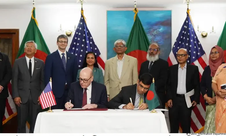 امریکہ نئی بنگلہ دیشی حکومت سے تعاون کا طلب گار کیوں؟