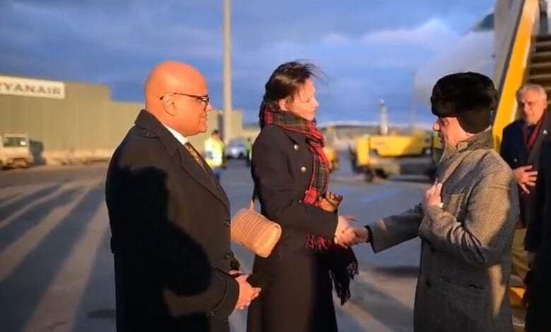 آسٹریا کے چانسلر کرسچیئن اسٹاکر کی دعوت پر وزیرِ اعظم محمد شہباز شریف اپنے دو روزہ دورہء آسٹریا پر ویانا پہنچ گئے.