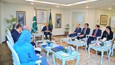 یونیسکو کے ڈائریکٹر جنرل ڈاکٹر خالد العینی نے نائب وزیراعظم/وزیر خارجہ سینیٹر محمد اسحاق ڈار سے ملاقات کی۔