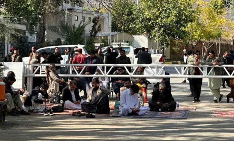 اسلام آباد میں سیاسی درجۂ حرارت بلند