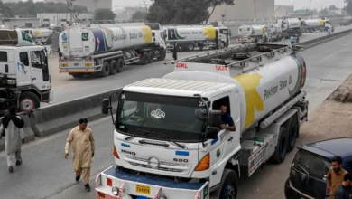 پاکستان میں ایندھن کی فراہمی متاثر، ڈپوؤں پر ٹینکر ڈرائیوروں کا طویل انتظار