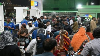 ایران اسرائیل جنگ: پیٹرول کی قلت کی افواہ، ایندھن بھروانے کے لیے رش کے دوران پاکستان میں پٹرول پمپ پر فائرنگ سے ایک شخص ہلاک