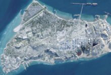 ایران اسرائیل جنگ کی تازہ ترین اپڈیٹ: امریکہ کی ایرانی جزیرہ پر حملے کی کوشش، متحدہ عرب امارات میں میزائل کے ٹکڑوں سے 2 افراد ہلاک، ایران نے امریکی F-18 لڑاکا طیارہ مار گرایا