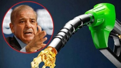 پاکستان میں ہائی آکٹین ایندھن مہنگا: حکومت کا 200 روپے فی لیٹر اضافے کا اعلان، نئی قیمت 533.88 روپے مقرر