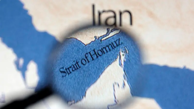 ایرانی قانون سازوں نے آبنائے ہرمز سے جہاز رانی پر ٹول ٹیکس کی تجویز دے دی